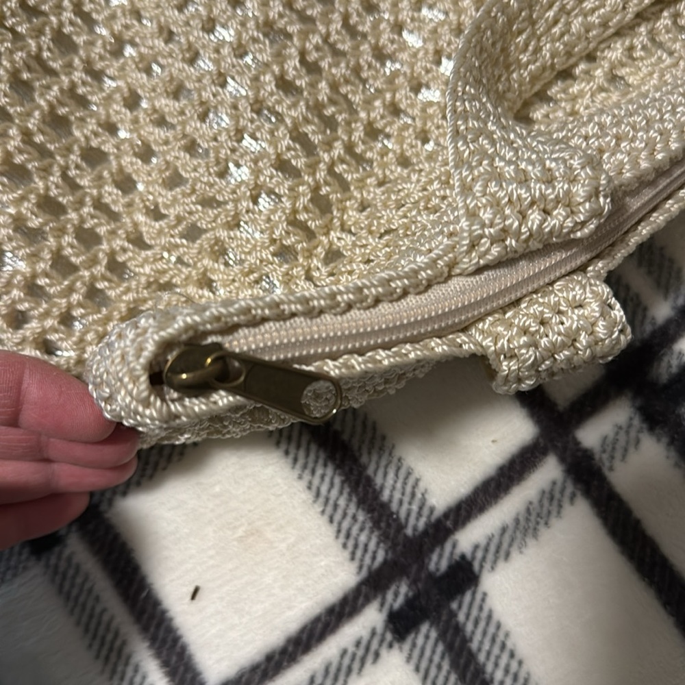 tote - Picture 4 of 6